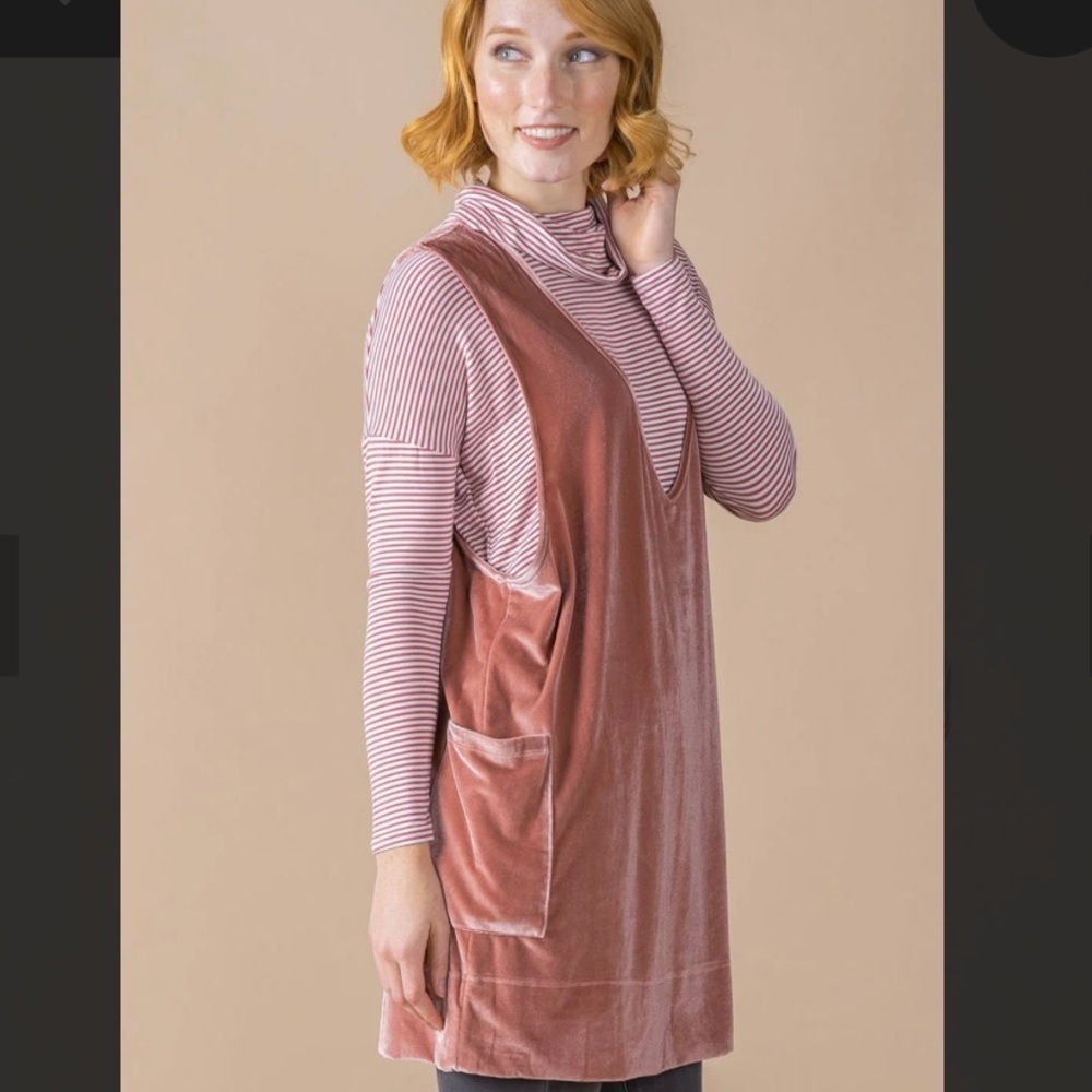 New! Agnes and Dora Velvet Limitless Jumper - Rose Gold S